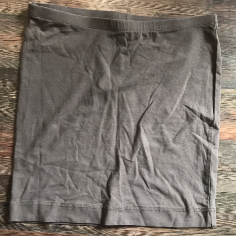 2 mini skirts - Picture 3 of 4